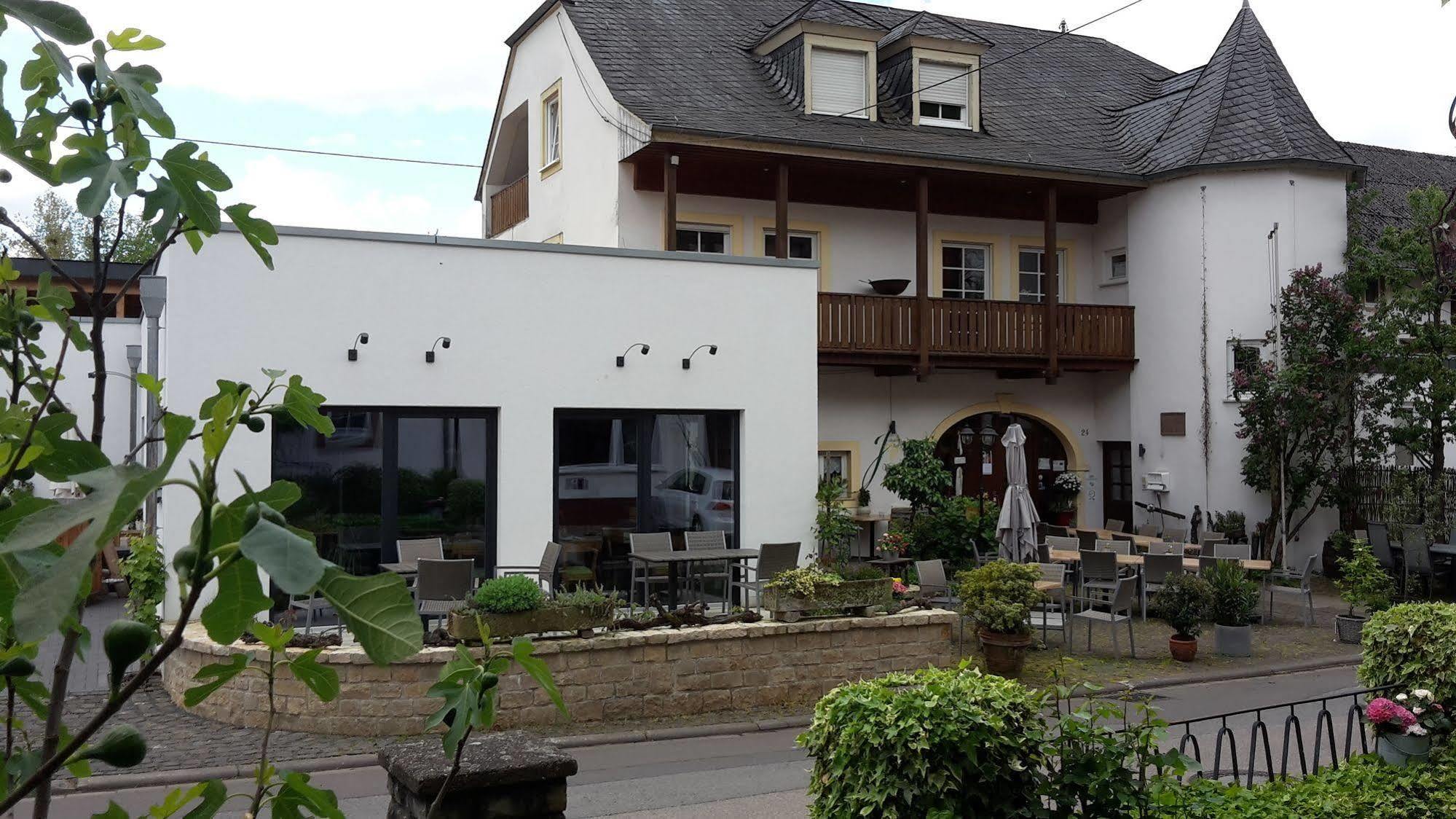 Johannishof Wein-Cafe & Gaestehaus Langsur Luaran gambar